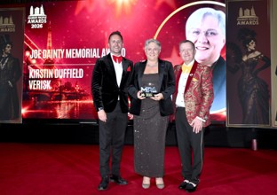 Kirstin Duffield of Verisk, winner of the Joe Dainty Memorial Award and recognised for her contribution to change and transformation in the London Market.